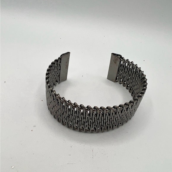 Silver Chain Link Bracelet - Picture 2 of 11